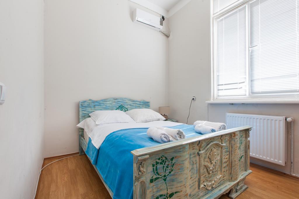Sweet Home At Rustaveli Avenue Tbilisi Rum bild