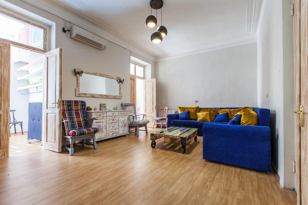 Sweet Home At Rustaveli Avenue Tbilisi Rum bild