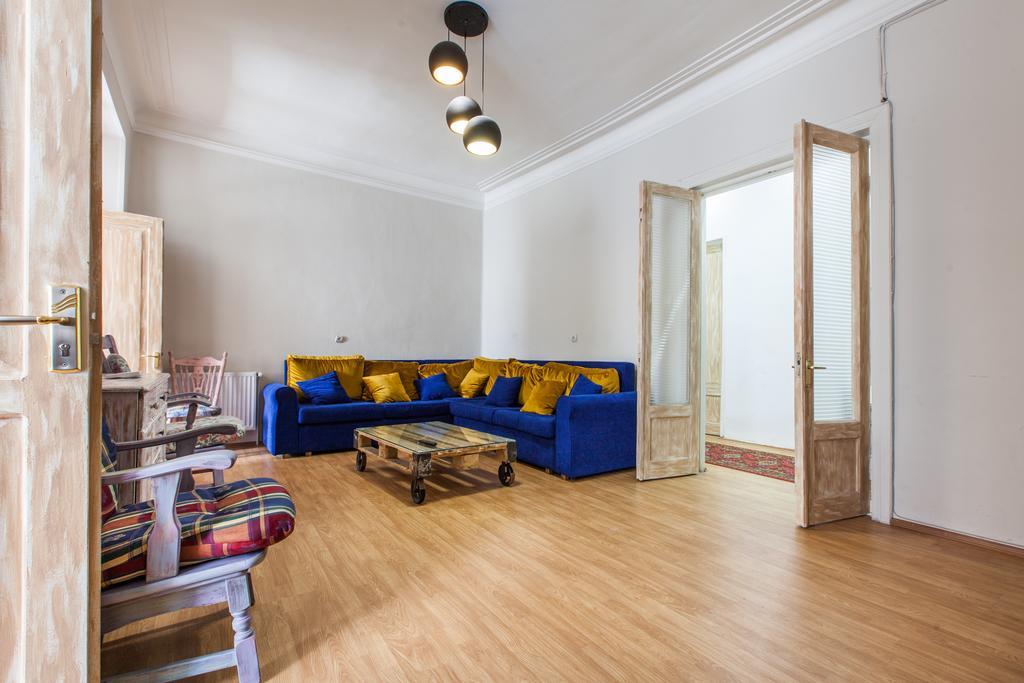 Sweet Home At Rustaveli Avenue Tbilisi Rum bild